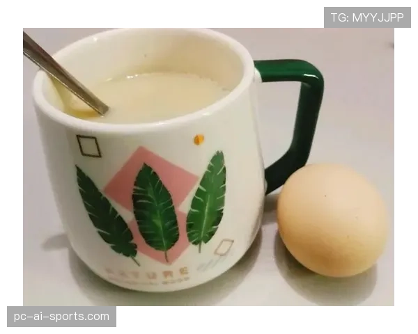刘诗雯退役后每天五点起床练瑜伽，家里养了三只猫，微博晒的早餐比我的午餐还精致